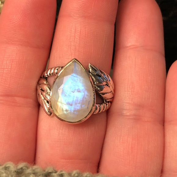 Moonstone Ring - Picture 4 of 7
